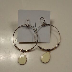 Chic Cream Teardrop Earrings with Gold Accents